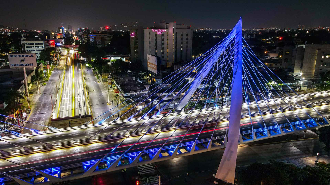 PUENTE ATIRANTADO